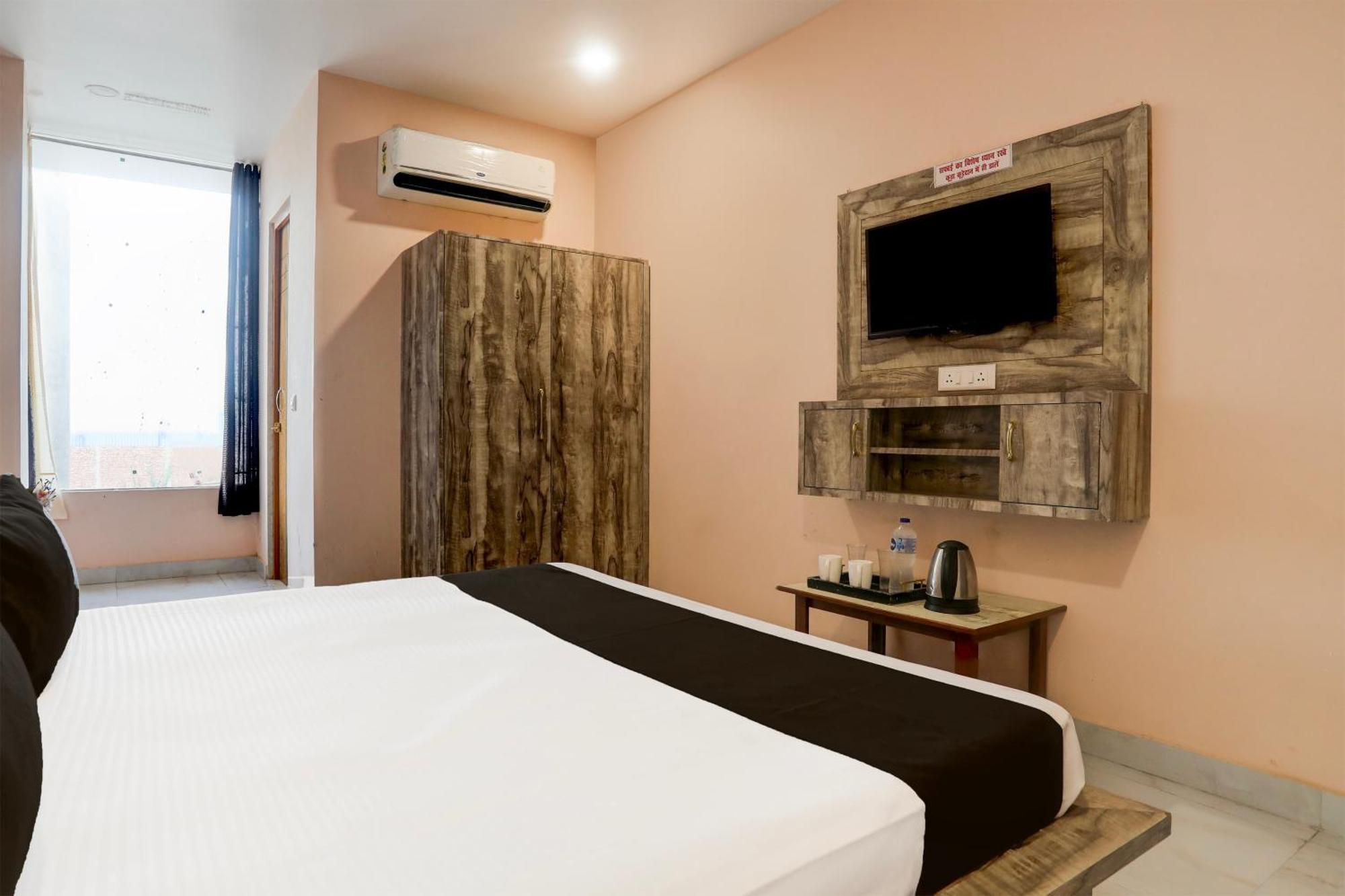 Hotel O Rana Hotel & Restaurant Meerut Eksteriør billede