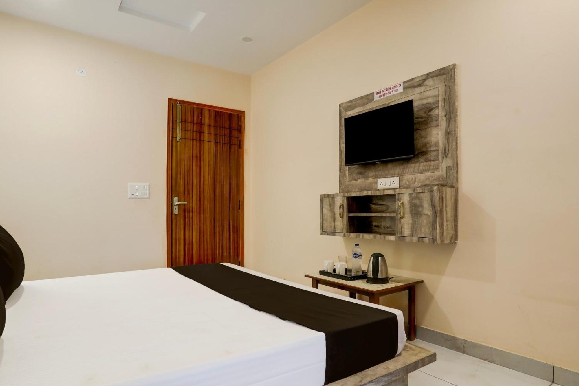 Hotel O Rana Hotel & Restaurant Meerut Eksteriør billede