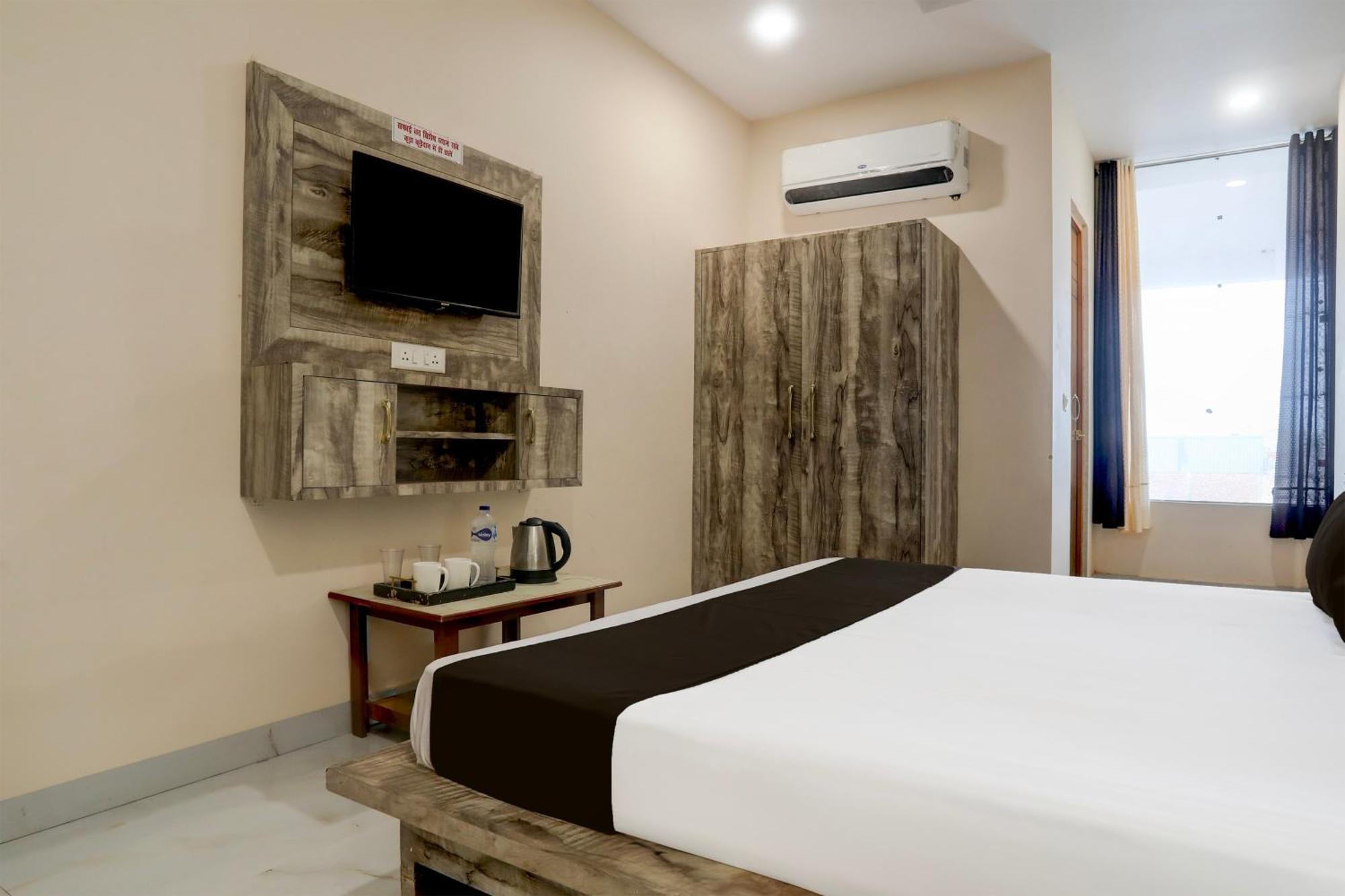 Hotel O Rana Hotel & Restaurant Meerut Eksteriør billede