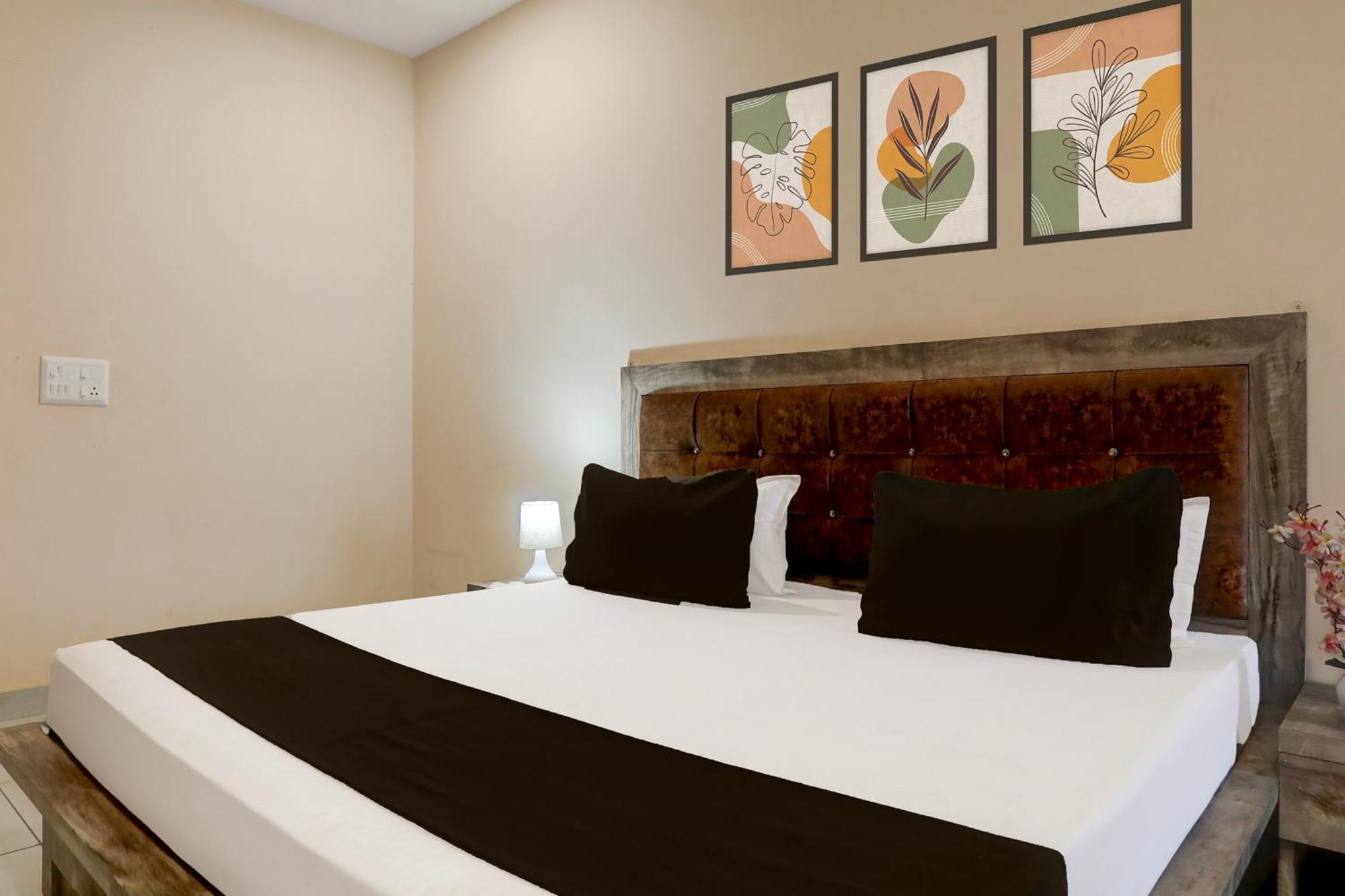 Hotel O Rana Hotel & Restaurant Meerut Eksteriør billede
